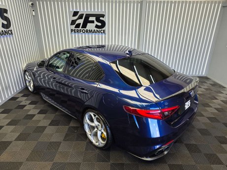 Alfa Romeo Giulia 2.9 V6 Bi-Turbo Quadrifoglio Saloon 4dr Petrol Auto Euro 6 (s/s) (510 ps) 13