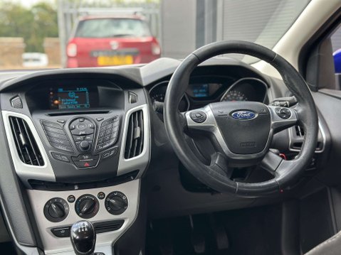 Ford Focus 1.6 Focus Zetec 105 5dr 4