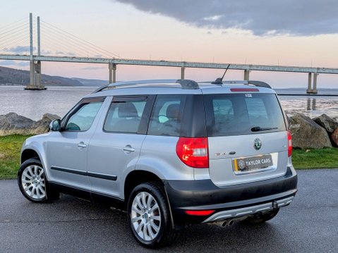 Skoda Yeti 2.0 TDI Laurin & Klement DSG 4WD Euro 5 5dr 9