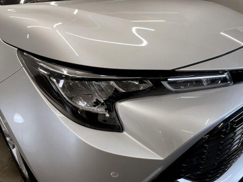 Toyota Corolla 1.8 VVT-h Icon Tech Hatchback 5dr Petrol Hybrid CVT Euro 6 (s/s) (122 ps) 9
