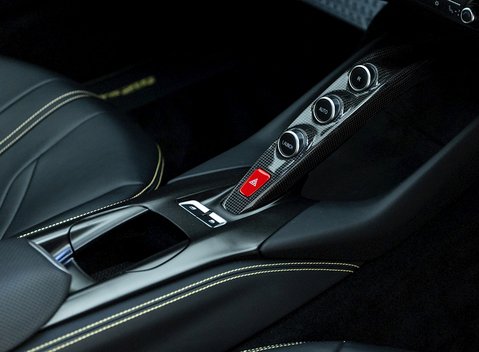 Ferrari 812 Superfast 16