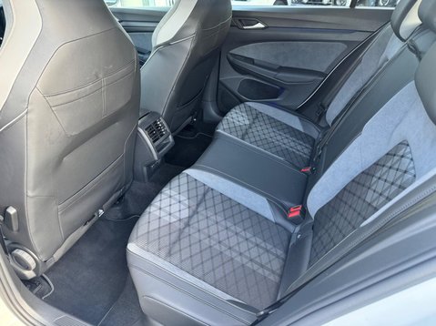 Volkswagen Golf R-LINE ETSI DSG 19
