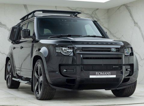 Land Rover Defender 110 D300 Hard Top X-Dynamic HSE 1