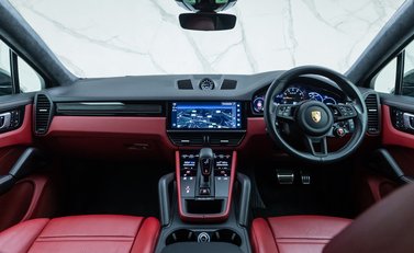 Porsche Cayenne TURBO GT 20