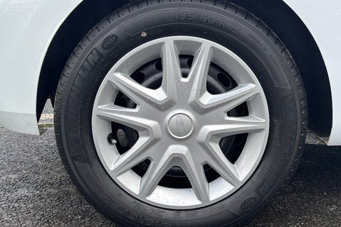 Ford Fiesta 1.5 Tdci Panel Van - Air Con 27