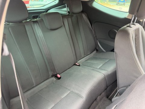 Renault Megane 1.5 dCi Dynamique Euro 4 3dr 11