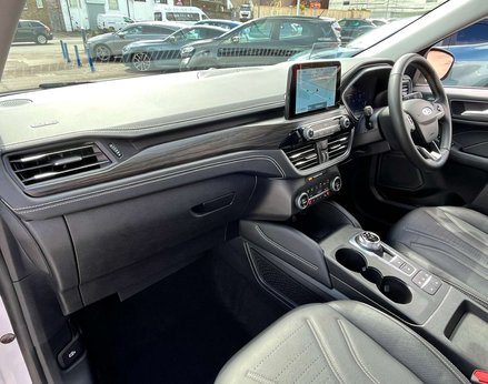 Ford Kuga 2.5 Kuga Vignale PHEV CVT 5dr 17