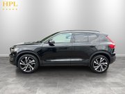 Volvo XC40 2.0 T4 R-Design Pro SUV 5dr Petrol Auto AWD Euro 6 (s/s) (190 ps) 4