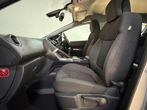 Peugeot 3008 HDI ACTIVE 17