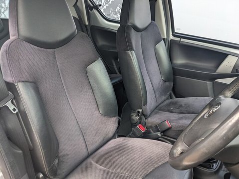 Toyota Aygo VVT-I ICE 12