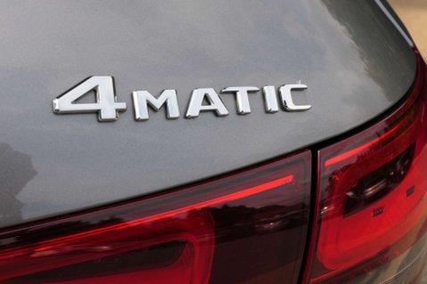 Mercedes-Benz GLA 2.0 GLA 220 AMG Line Premium+ D 4Matic Auto 4WD 5dr 19