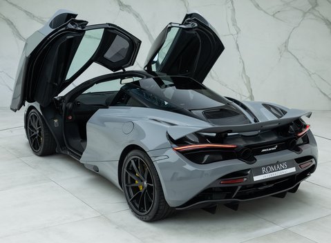 McLaren 720S Performance 13