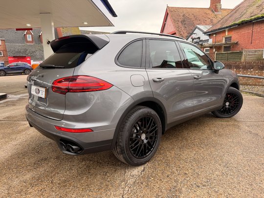 Porsche Cayenne D V6 TIPTRONIC S