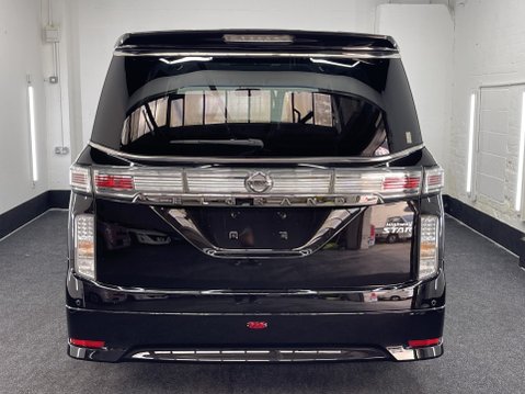 Nissan Elgrand E52 3.5 V6 4WD Highway Star, PNE52 8