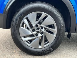 Nissan Qashqai 1.3 Qashqai Acenta Premium T MHEV CVT 5dr 14