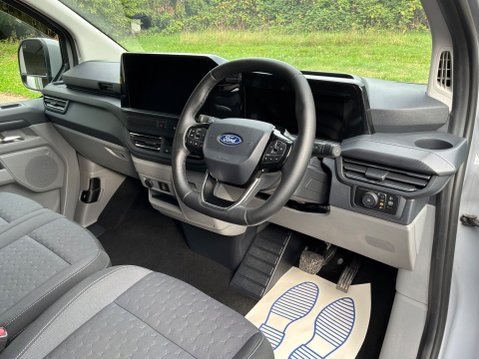 Ford Transit Custom 2.0 320 EcoBlue Limited Crew Van Auto L2 H1 Euro 6 (s/s) 5dr 11