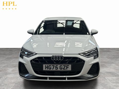 Audi A3 1.5 TFSI 35 S line Saloon 4dr Petrol S Tronic Euro 6 (s/s) (150 ps) 1 Owner 2