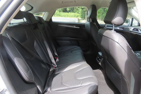 Ford Mondeo 2.0 EcoBlue Titanium Edition Hatchback 5dr Diesel Manual Euro 6 (s/s) (150 9