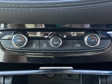 Vauxhall Grandland X 1.2 Turbo SRi Nav 25