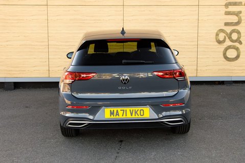Volkswagen Golf ACTIVE TSI 6