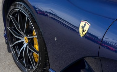 Ferrari 812 Superfast 24