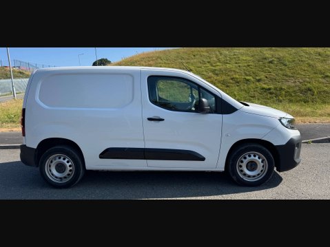Vauxhall Combo 1.5 Combo 2300 Prime Turbo D 5dr 3