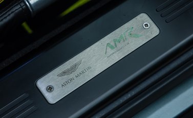 Aston Martin V8 Vantage AMR 24