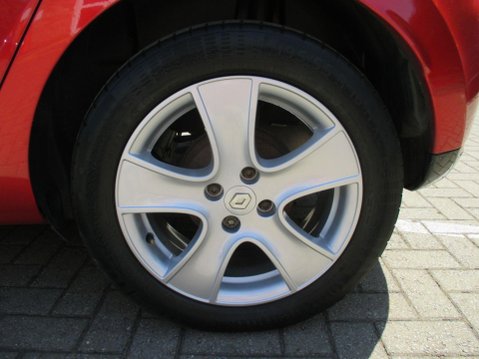 Renault Clio 1.2 16V Dynamique Nav Euro 6 5dr 13