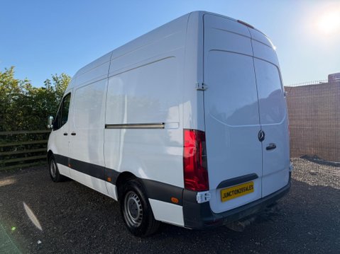 Mercedes-Benz Sprinter 2.0 315 CDI Progressive RWD L2 H2 Euro 6 (s/s) 5dr 8
