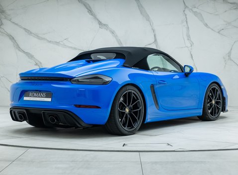 Porsche 718 SPYDER 5