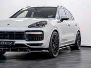 Porsche Cayenne 4.0T V8 GPF Turbo SUV 5dr Petrol TiptronicS 4WD Euro 6 (s/s) (550 ps) 8