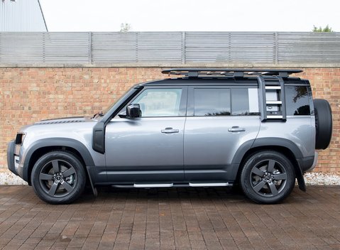 Land Rover Defender 110 HSE D240 2