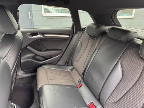 Audi A3 S LINE TFSI BLACK EDITION 46