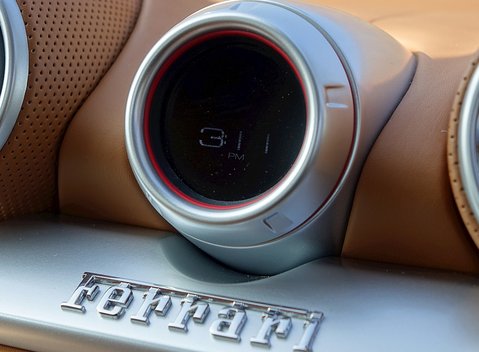 Ferrari California T 26