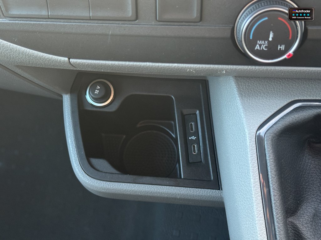 2022 Volkswagen TransporterSWB L1H1 Low Roof Highline T28 Air Con Alloys Sensors EURO 6 — thumbnail 37 of 51