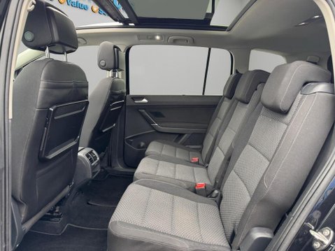 Volkswagen Touran 1.6 TDI BlueMotion Tech SE Family DSG Euro 6 (s/s) 5dr 44