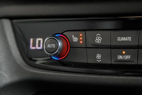 Vauxhall Insignia ELITE NAV 35