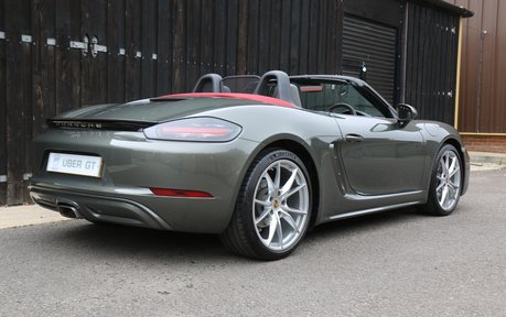 Porsche 718 Boxster - BOSE, 20" Alloys, Sport Chrono, and More 3