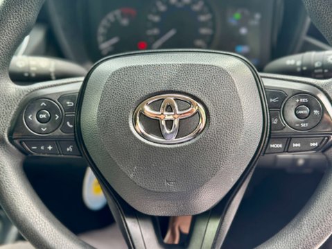 Toyota Corolla 1.8 VVT-h Excel Touring Sports 5dr Petrol Hybrid CVT Euro 6 (s/s) (140 ps) 12