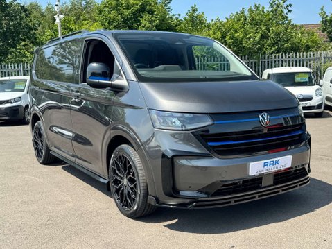 Volkswagen Transporter 2.0 TDI T28 Commerce Plus Panel Van 5dr Diesel Manual FWD SWB Euro 6 (s/s) 16