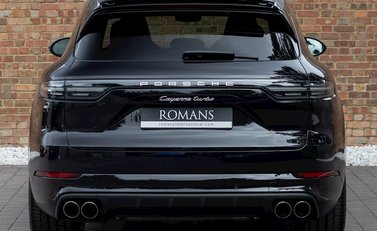 Porsche Cayenne Turbo 5