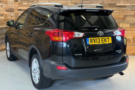 Toyota Rav4 2.2 D-4D Invincible SUV 5dr Diesel Manual 4WD Euro 5 (150 ps) 4