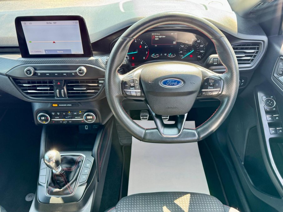 2020 Ford Focus — image 2