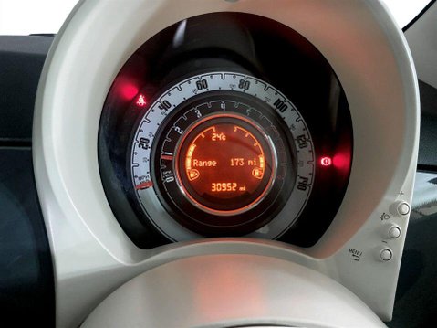 Fiat 500 1.0 MHEV Lounge Hatchback 3dr Petrol Manual Euro 6 (s/s) (70 bhp) Air Con - 13