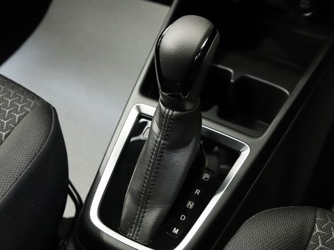 Suzuki Swift 1.2 Dualjet 83 12V Hybrid SZ5 5dr Auto 18