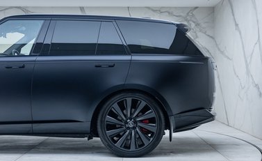Land Rover Range Rover P530 SV 38