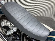 Triumph Bonneville 2004 ONLY 10K STUNNING MODERN CLASSIC NEW MOT 790CC 19