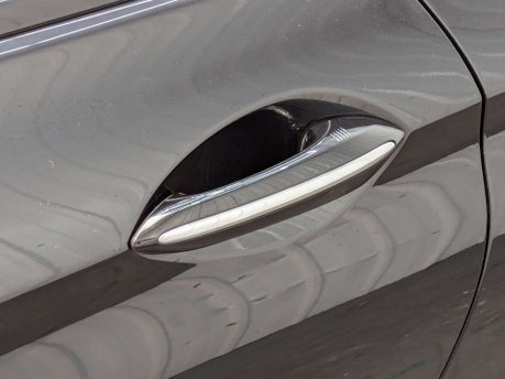 BMW 6 Series 3.0 640d SE Auto 2dr 33