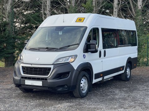 Peugeot Boxer 2.2 440 L4 H2 17 Seat Minibus Lite Non-D1 with Telescopic Ramp. 1