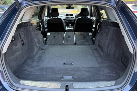 BMW 3 Series 320D XDRIVE SE TOURING -£6K EXTRAS - PRO NAV -CAMERA - AUTOMATIC  43